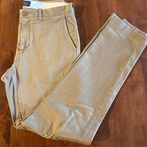 JCrew Men's 770 straight-fit pant in stretch chino